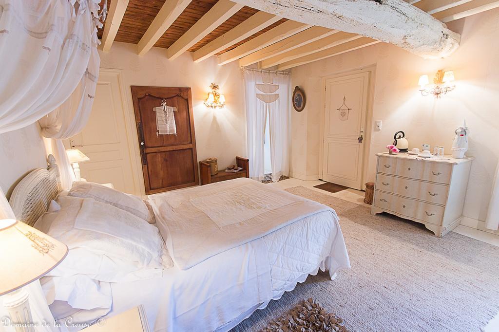 Bed and Breakfast Domaine De La Creuse Moussey  Экстерьер фото
