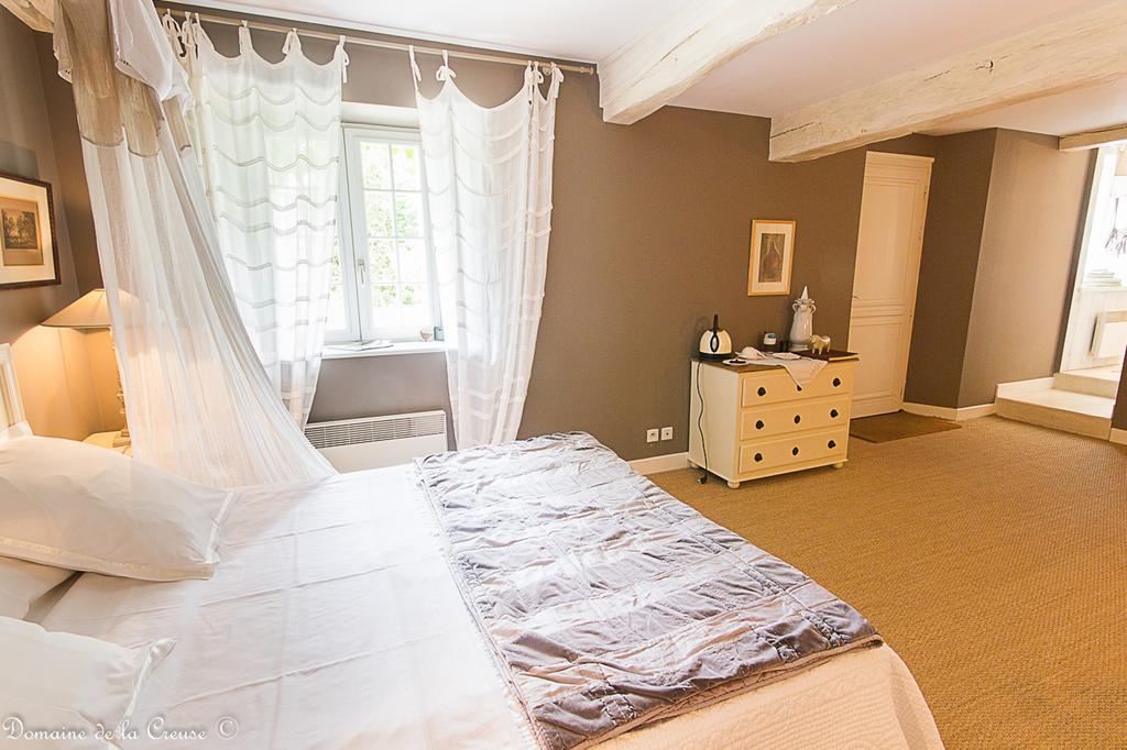 Bed and Breakfast Domaine De La Creuse Moussey  Экстерьер фото
